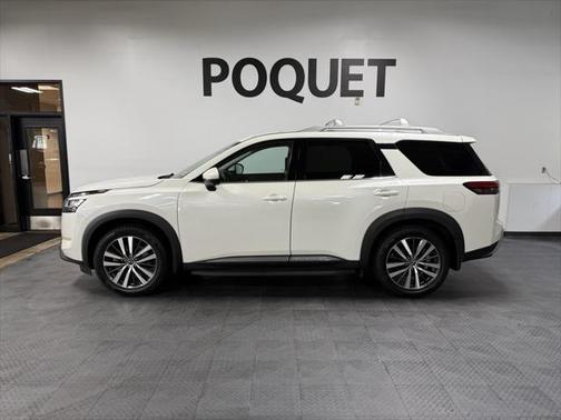 2022 Nissan Pathfinder Platinum 4WD