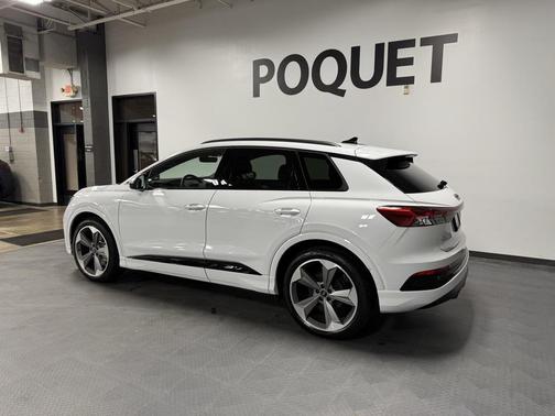 2025 Audi Q4 e-tron Prestige