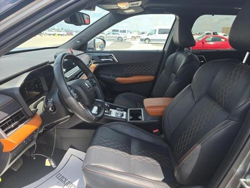 2024 Mitsubishi Outlander PHEV SEL