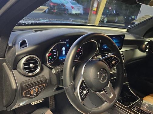 2022 Mercedes-Benz GLC 300 4MATIC