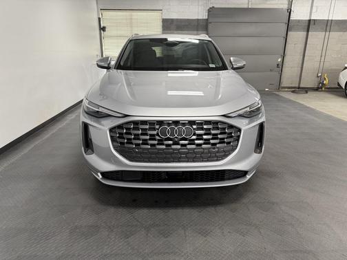 2025 Audi Q5 2.0T Premium Plus