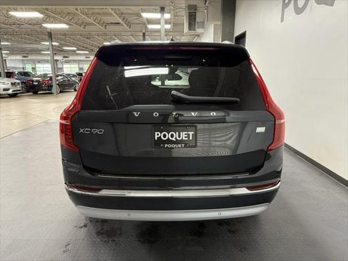 2022 Volvo XC90 Recharge Plug-In Hybrid T8 Inscription 6 Passenger