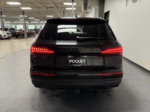 2025 Audi Q7 45 Premium Plus