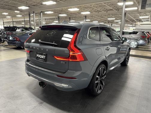 2022 Volvo XC60 B6 Inscription