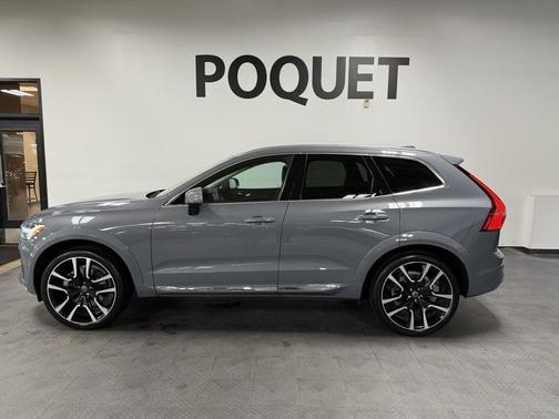 2022 Volvo XC60 B6 Inscription