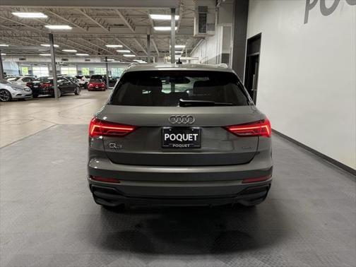 2024 Audi Q3 Premium 45 TFSI S line quattro Tiptronic