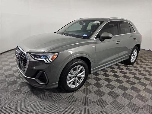 2024 Audi Q3 Premium 45 TFSI S line quattro Tiptronic