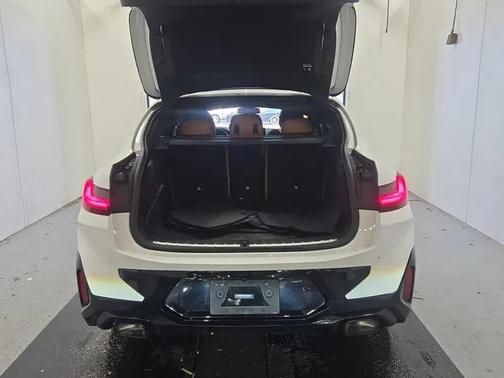 2023 BMW X4 xDrive30i