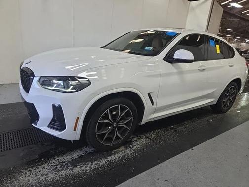 2023 BMW X4 xDrive30i