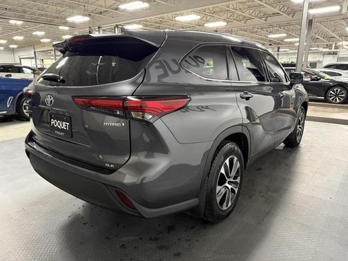 2020 Toyota Highlander Hybrid XLE