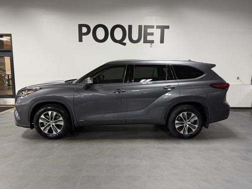 2020 Toyota Highlander Hybrid XLE