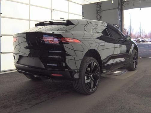 Santorini Black Metallic 2024 Jaguar I-PACE HSE