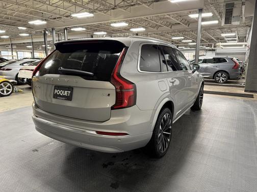 2025 Volvo XC90 B6 Plus 7-Seater