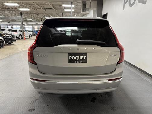 2025 Volvo XC90 B6 Plus 7-Seater