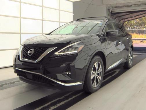 Magnetic Black Pearl 2022 Nissan Murano SV