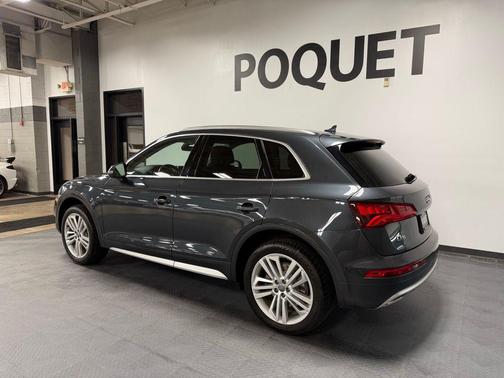 Manhattan Gray Metallic 2018 Audi Q5 2.0T Tech
