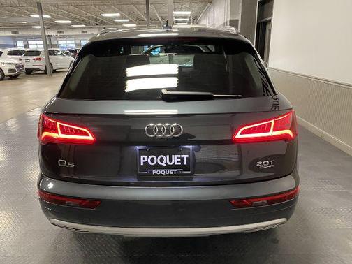 Manhattan Gray Metallic 2018 Audi Q5 2.0T Tech