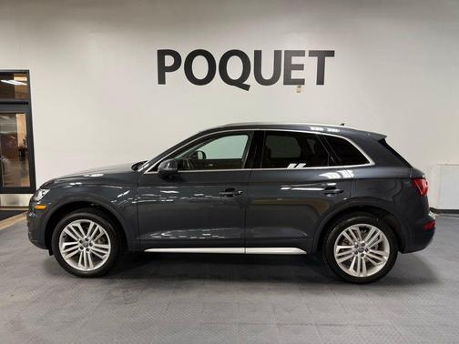 Manhattan Gray Metallic 2018 Audi Q5 2.0T Tech