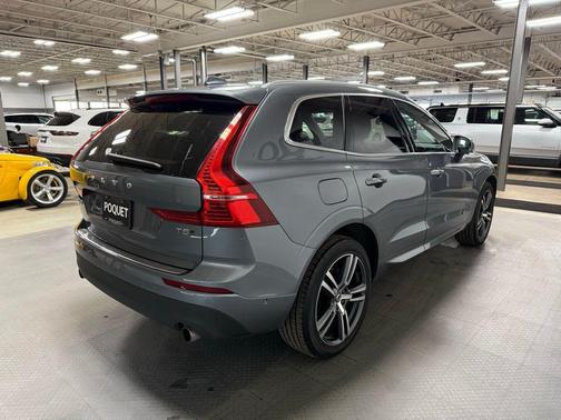 Osmium Grey Metallic 2019 Volvo XC60 T5 Momentum