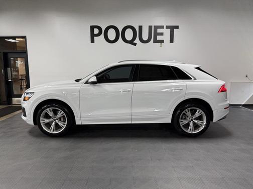 2022 Audi Q8 55 Premium