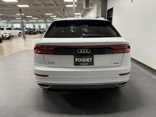 2022 Audi Q8 55 Premium