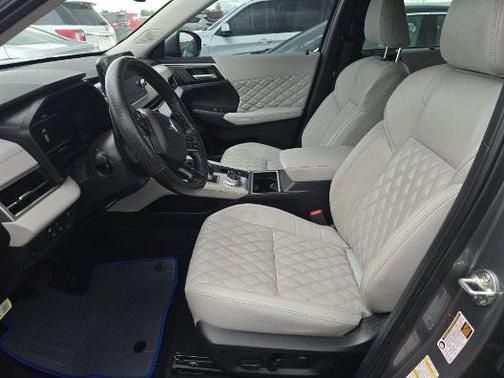 2023 Mitsubishi Outlander PHEV SEL