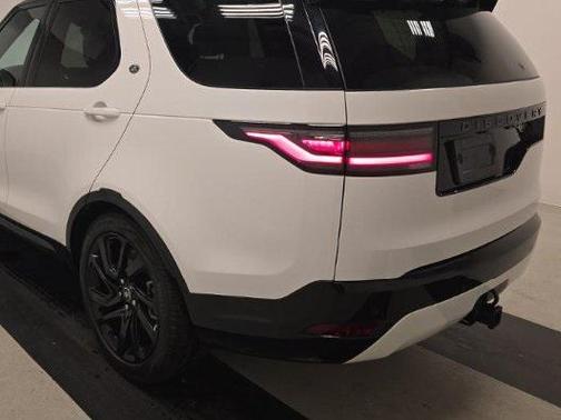 2023 Land Rover Discovery S R-Dynamic