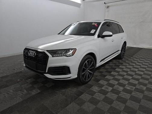 2024 Audi Q7 55 Premium Plus