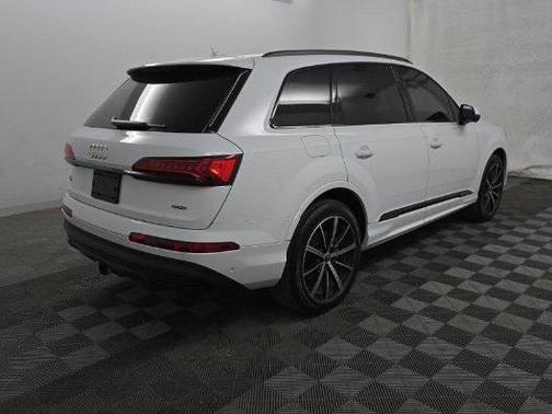 2024 Audi Q7 55 Premium Plus