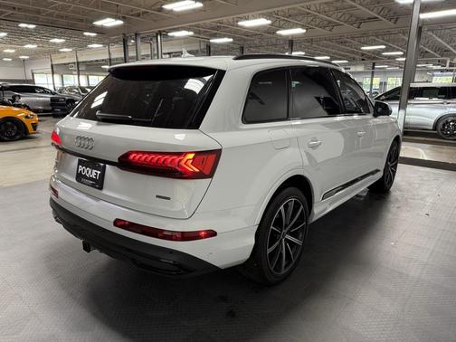 2024 Audi Q7 55 Premium Plus