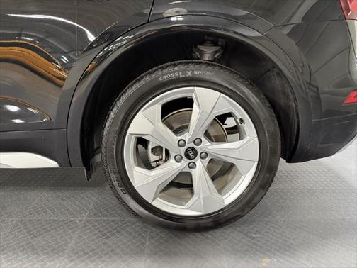 2022 Audi Q5 45 S line Premium Plus