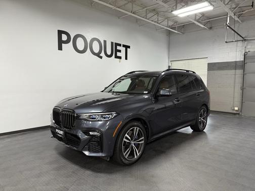 2022 BMW X7 M50i
