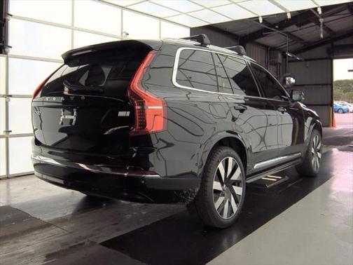 2023 Volvo XC90 Recharge Plug-In Hybrid T8 Ultimate 6-Seater