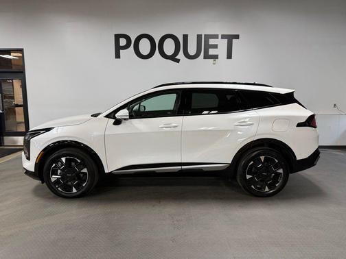 Snow White Pearl 2026 Kia Sportage Hybrid SX-Prestige