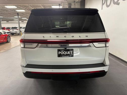 Pristine White Metallic Tri-Coat 2024 Lincoln Navigator Black Label