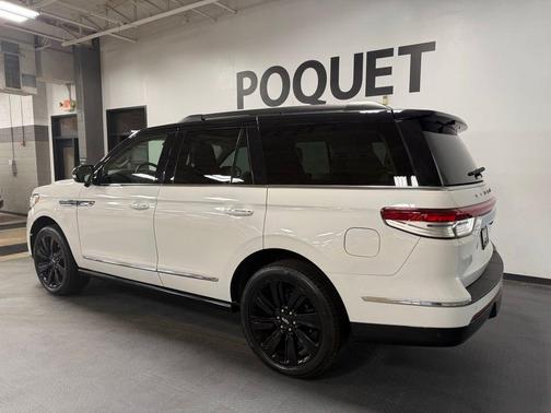 Pristine White Metallic Tri-Coat 2024 Lincoln Navigator Black Label