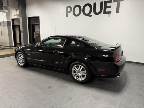 2005 Ford Mustang GT
