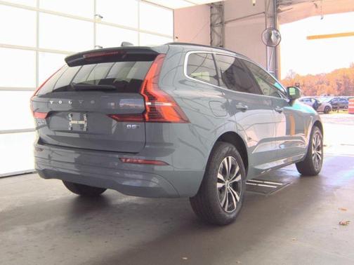 2023 Volvo XC60 B5 Core