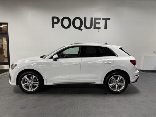 2020 Audi Q3 45 S line Prestige