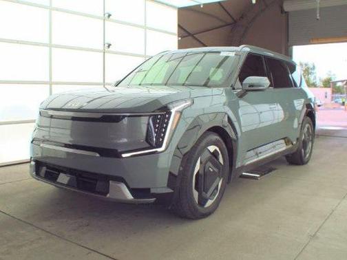 2024 Kia EV9 Land