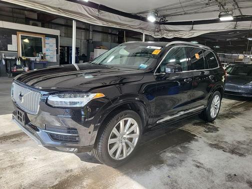 Onyx Black Metallic 2017 Volvo XC90 T6 Inscription