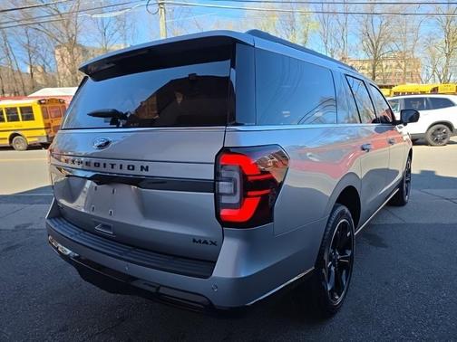 Iconic Silver Metallic 2024 Ford Expedition Max Limited