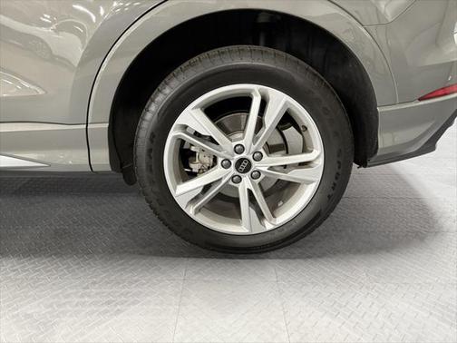 2024 Audi Q3 45 S line Premium Plus