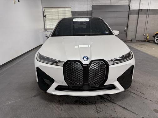 2023 BMW iX xDrive50