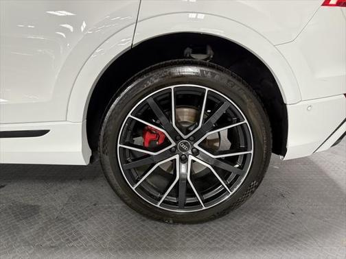 2021 Audi Q8 55 Premium Plus