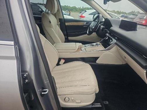 2023 Genesis GV80 2.5T