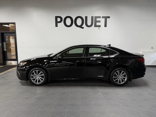 2017 Lexus ES 300h Base