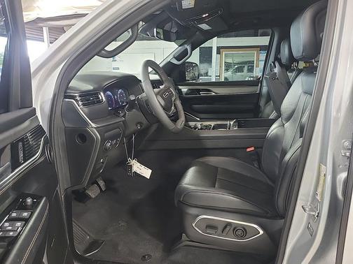 Silver Zynith 2024 Jeep Wagoneer L Series II