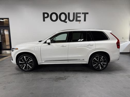 2022 Volvo XC90 Recharge Plug-In Hybrid T8 Inscription Expression 7 Passenger