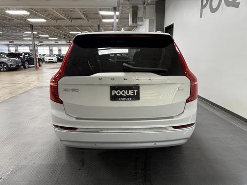 2022 Volvo XC90 Recharge Plug-In Hybrid T8 Inscription Expression 7 Passenger